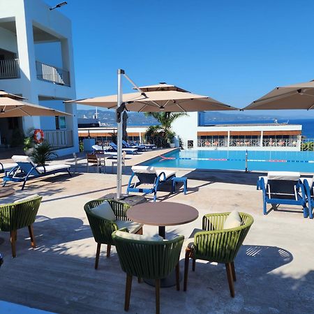 Hotel 39 Jamaica มอนเทโกเบย์ ภายนอก รูปภาพ