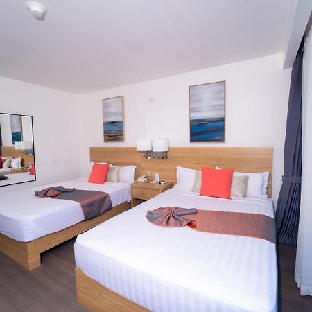 Hotel 39 Jamaica มอนเทโกเบย์ ภายนอก รูปภาพ
