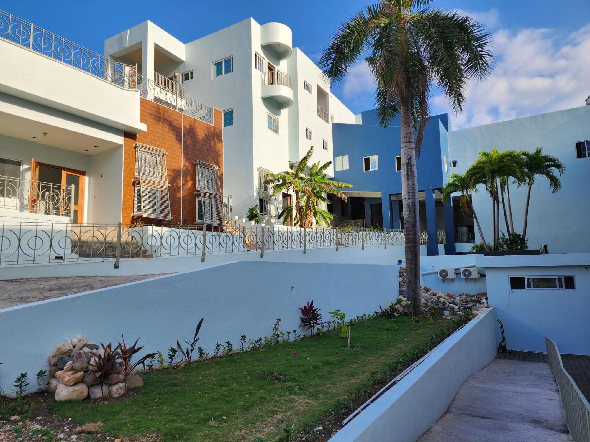 Hotel 39 Jamaica มอนเทโกเบย์ ภายนอก รูปภาพ