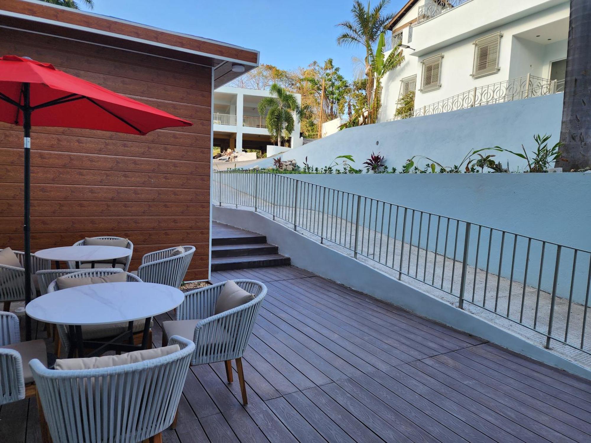 Hotel 39 Jamaica มอนเทโกเบย์ ภายนอก รูปภาพ