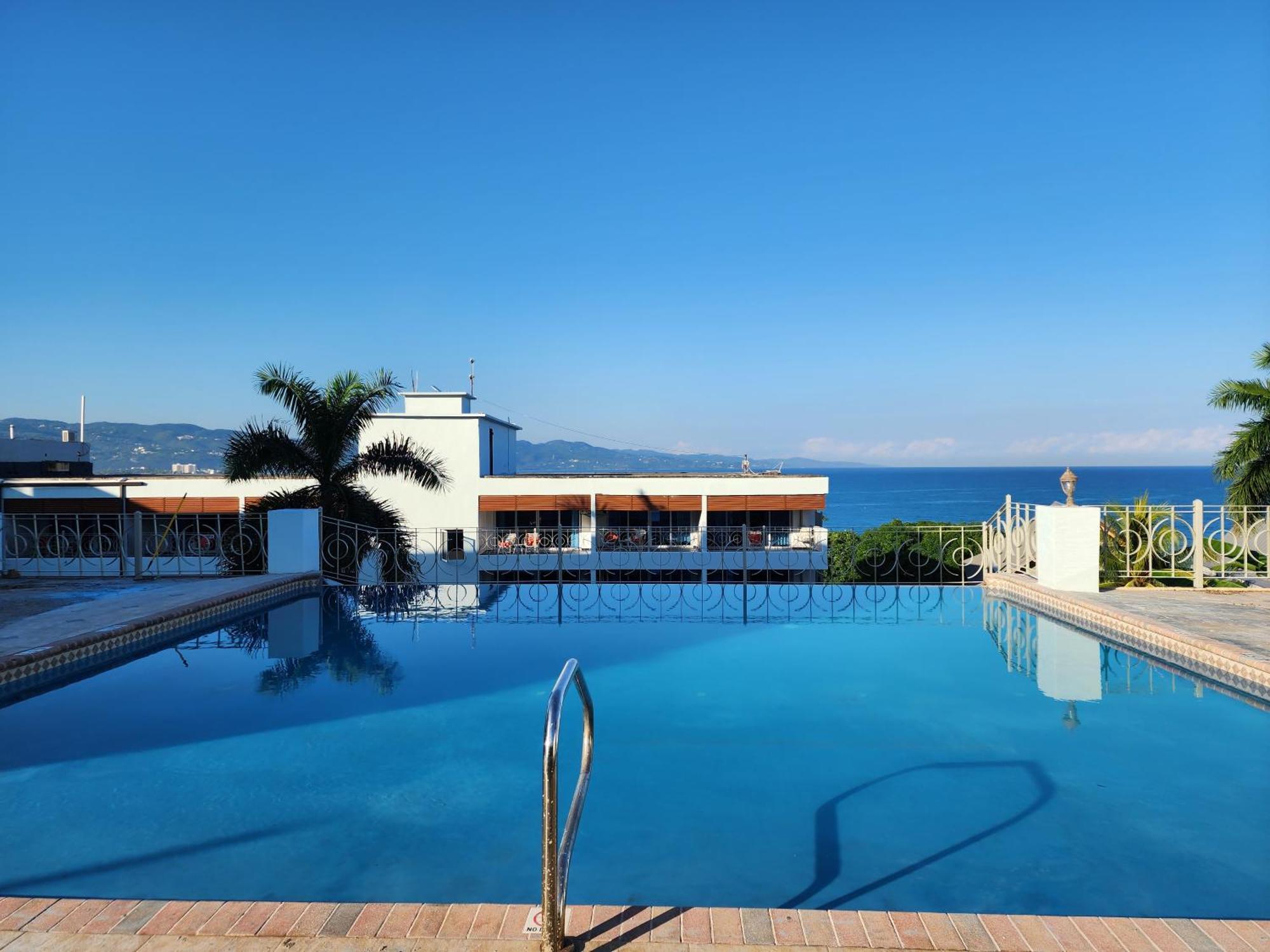 Hotel 39 Jamaica มอนเทโกเบย์ ภายนอก รูปภาพ
