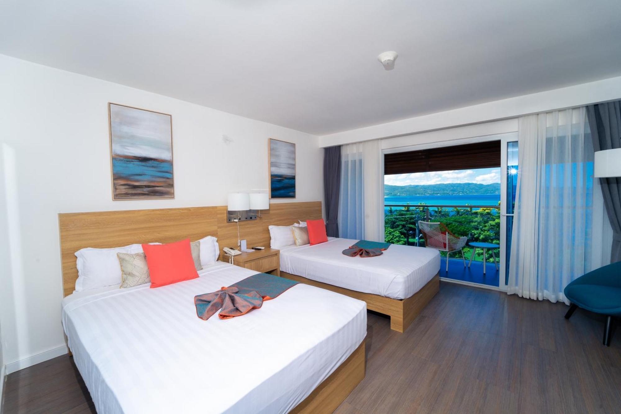 Hotel 39 Jamaica มอนเทโกเบย์ ภายนอก รูปภาพ